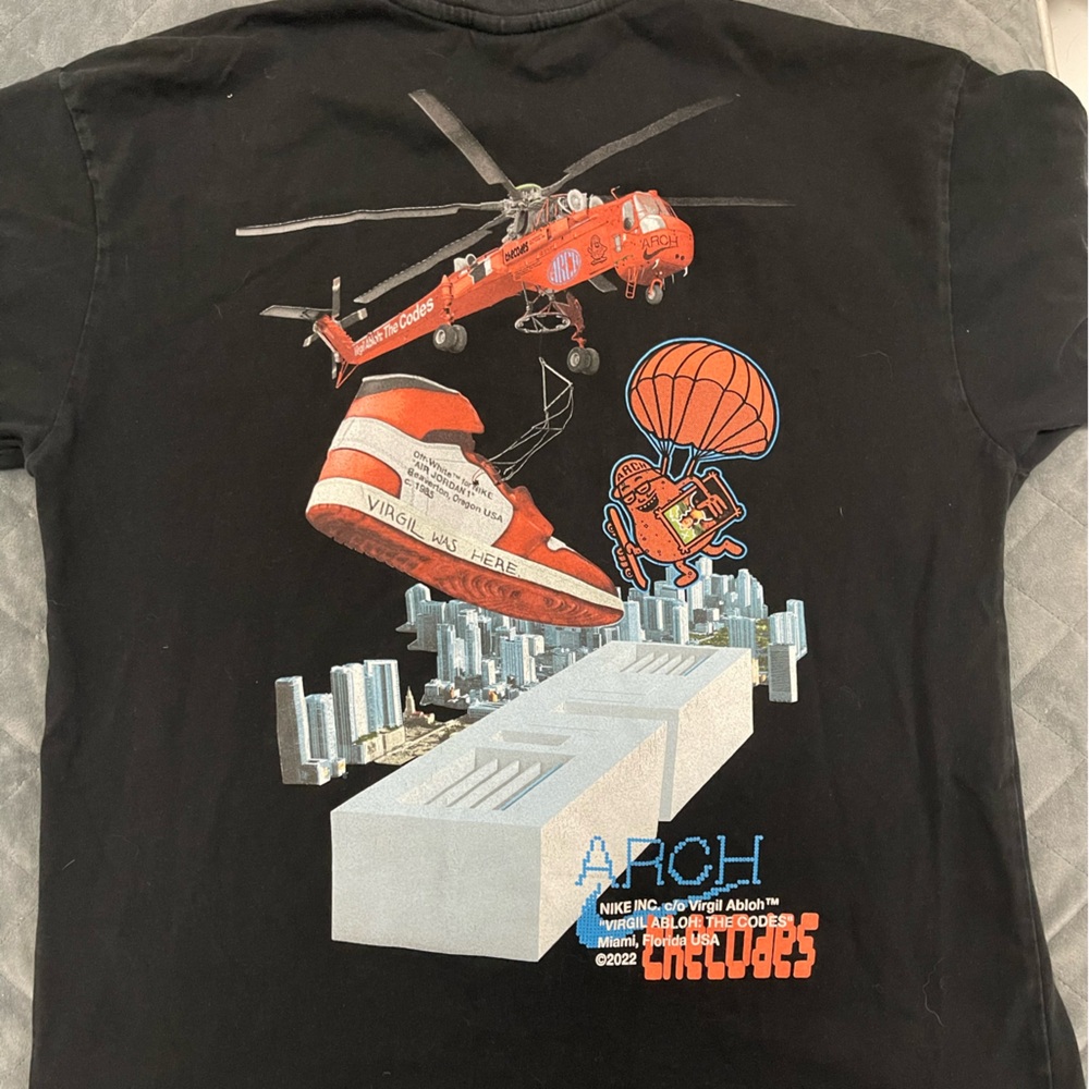 Off white tee